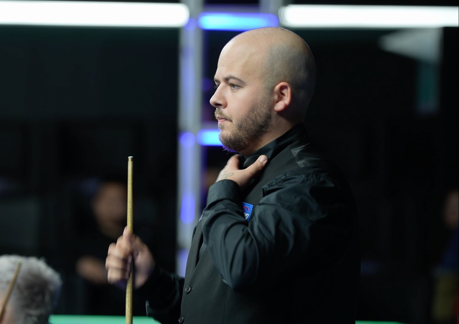 展示了在历 展示了在历