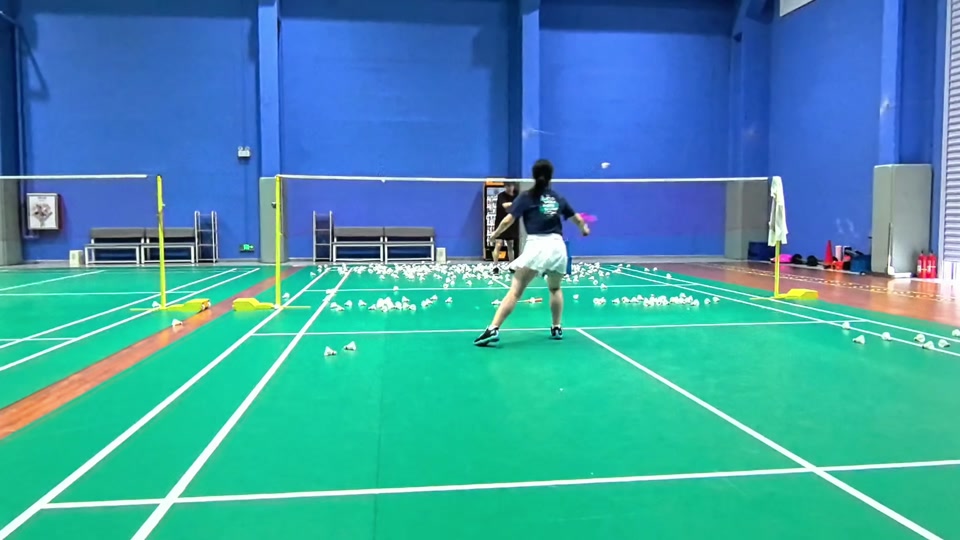 卡纳击败阿 卡纳击败阿