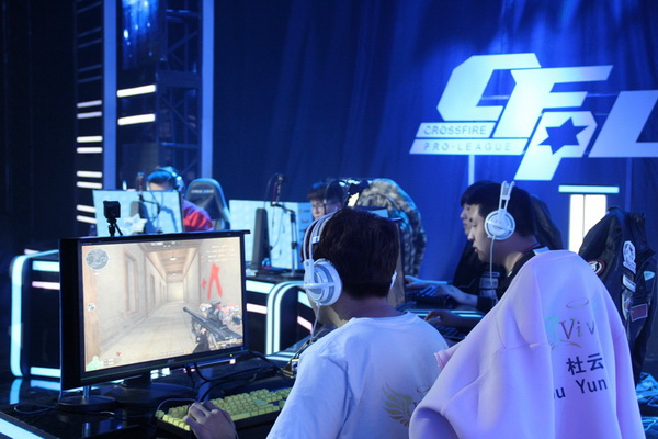 压制对方后 压制对方后